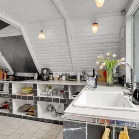 Dansk Perle 100 Meter Til Hav Strand Og Natur Holiday home Tjorneholm